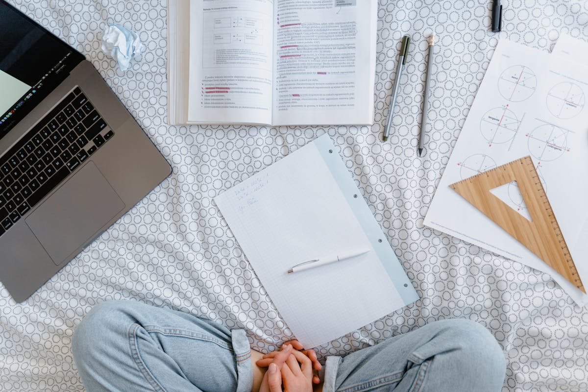 How to read more? Understand the importance of the reading habit